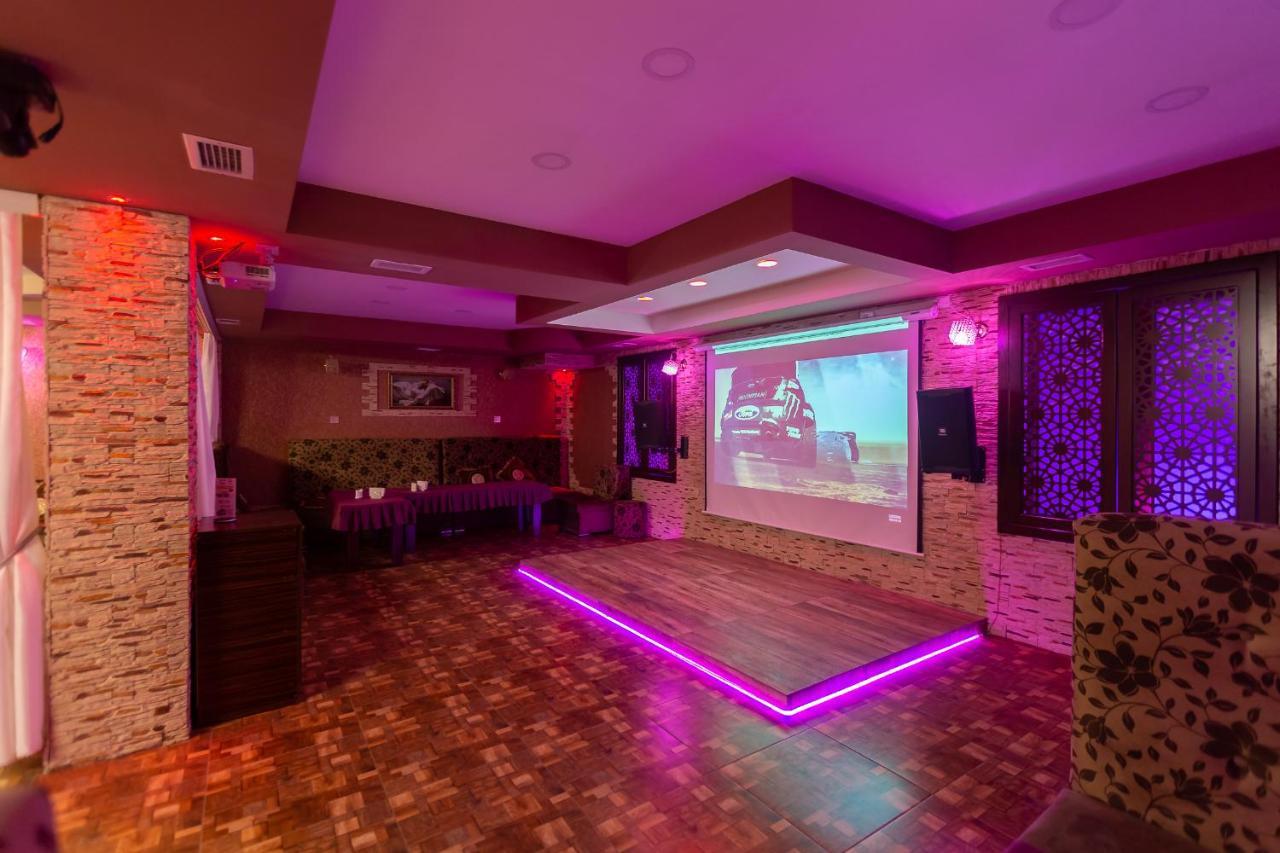 Maris Hotel Baky Esterno foto